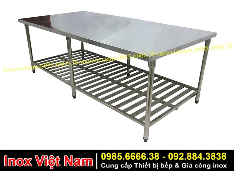 ban-inox-1-tang-co-ke-duoi