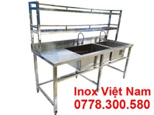 chau-rua-hoc-lon-hoc-nho-canh-trai-co-khung-ke-tren-cr-33