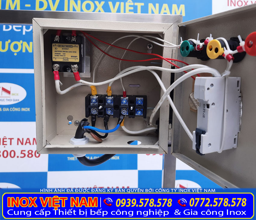 Hộp điện của nồi nấu phở bằng điện tại Inox Việt Nam