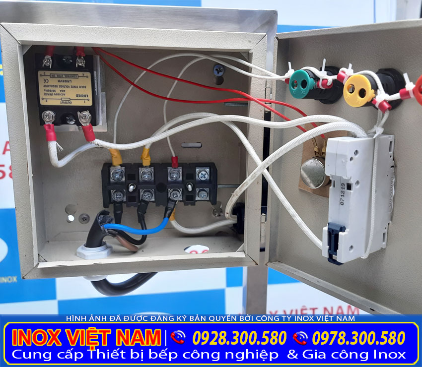 Hộp điện điều khiển